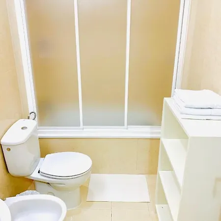 Precioso Cerca Del Mar Con Wifi, Piscina Y Parking Apartment