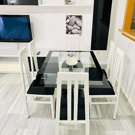 Apartament Precioso Cerca Del Mar Con Wifi, Piscina Y Parking *